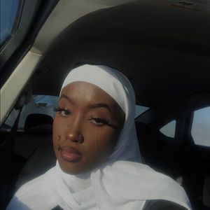 Meet your Posher, Hoda